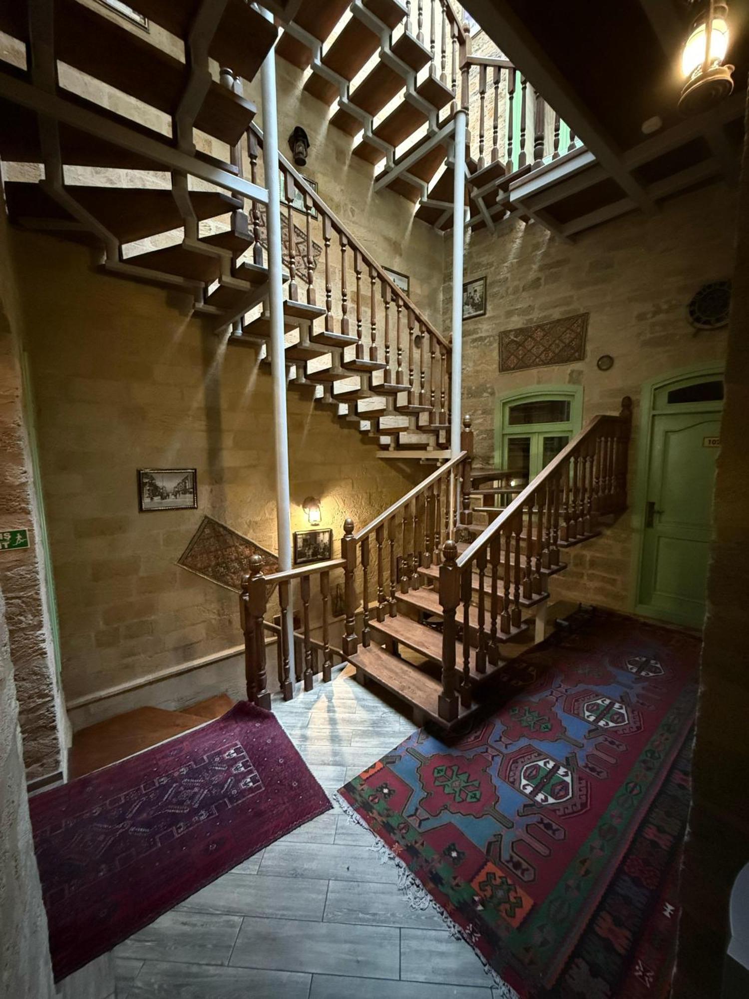 Sazeli Old Baku Hotel Esterno foto